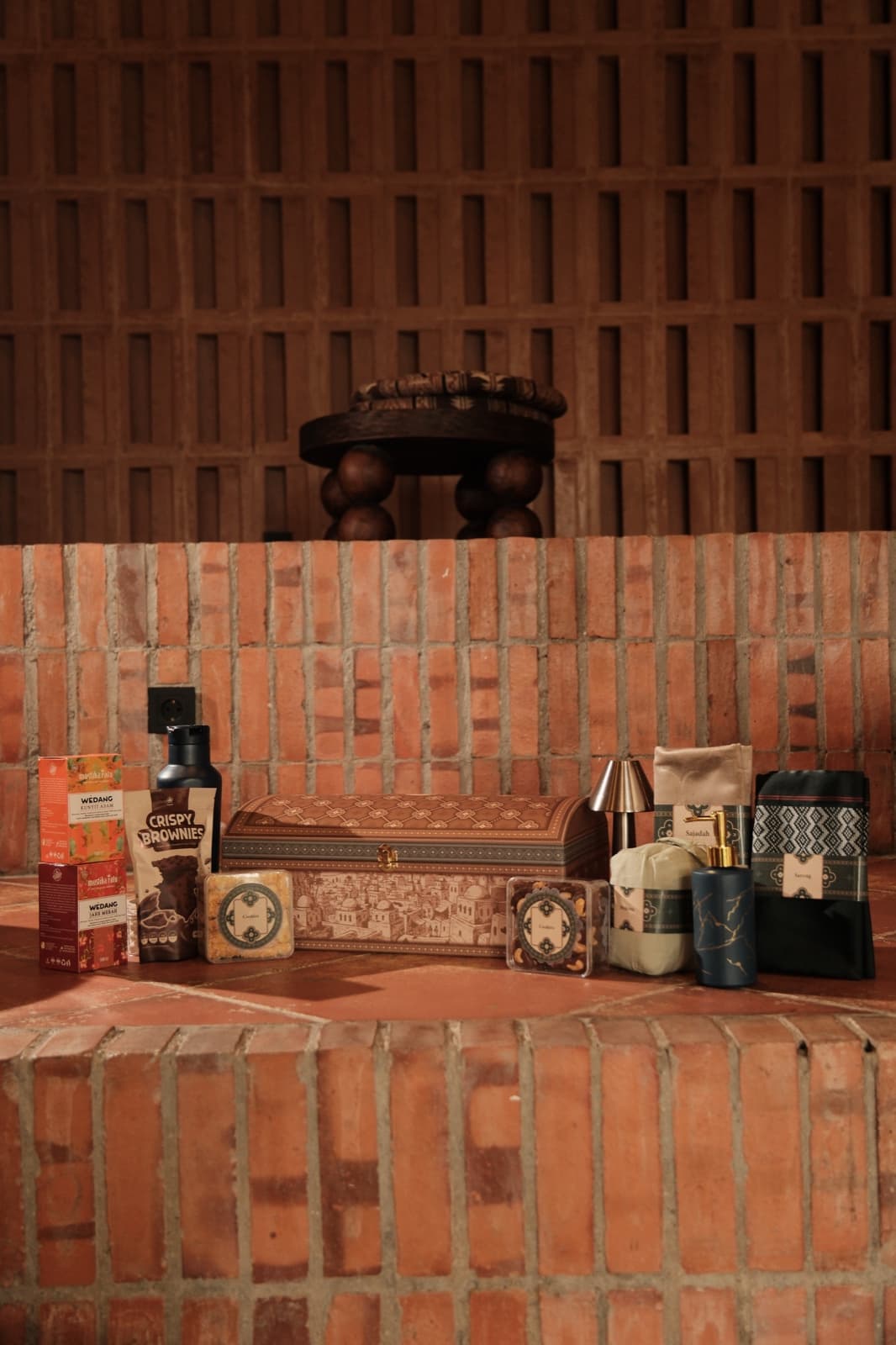 image option - curated/Jewel (4).jpeg