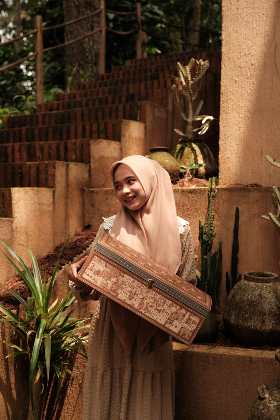 image option - curated/Jewel (5).jpeg