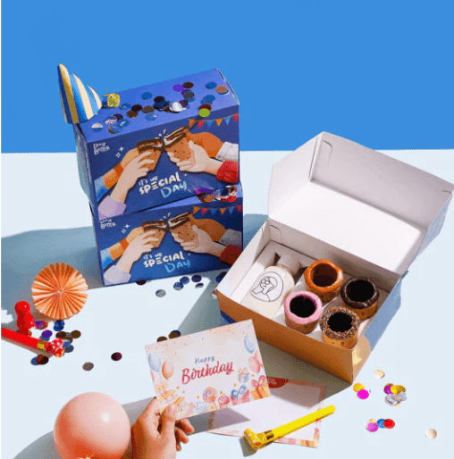 Cookies - Cookies Shot - Box of 4 With Milk - Doux Batter image