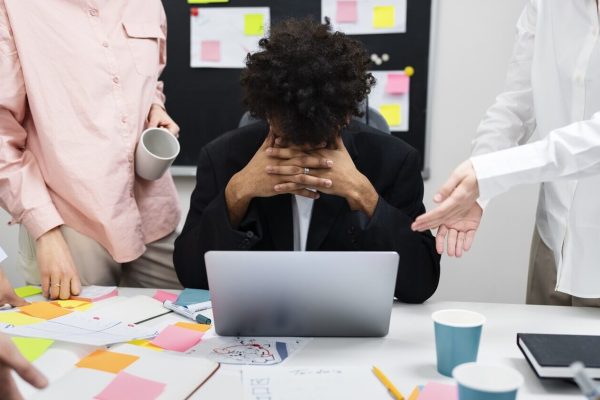 Mental Health: Pentingnya Kesehatan Mental di Tempat Kerja