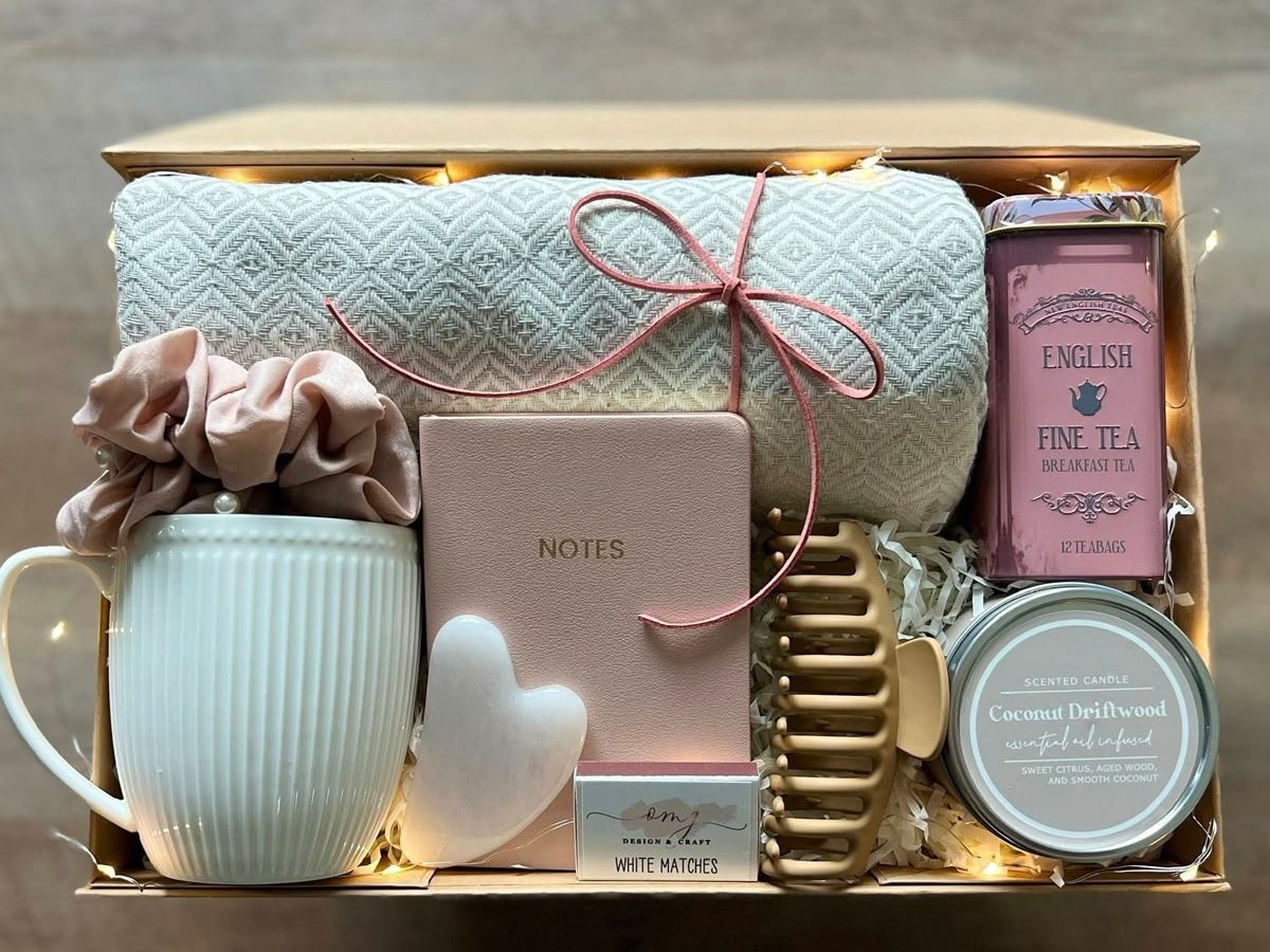 pilihan gift set menyambut tahun baru untuk karyawan yang berkesan