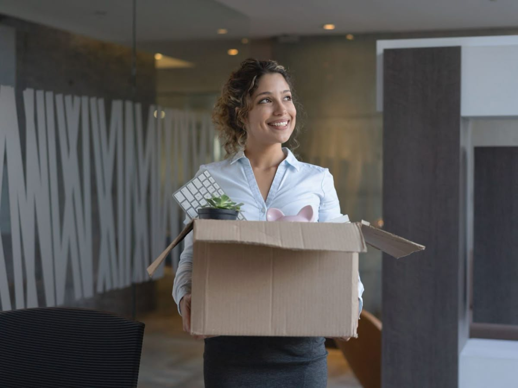 inspirasi souvenir perpisahan karyawan yang penuh makna