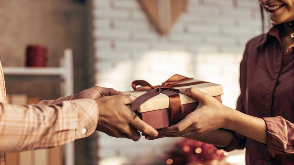 smart gifting yippy jadi solusi corporate gift modern