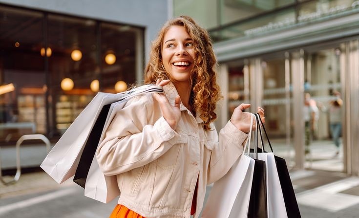 shopping voucher jadi hadiah karyawan favorit